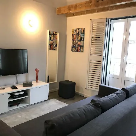 Alfama Right Point * Лиссабон