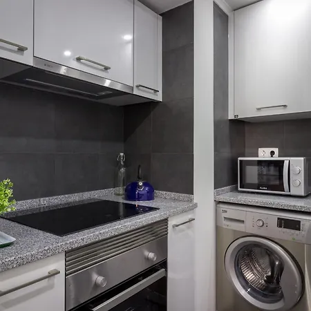 Alfama Right Point Apartment *