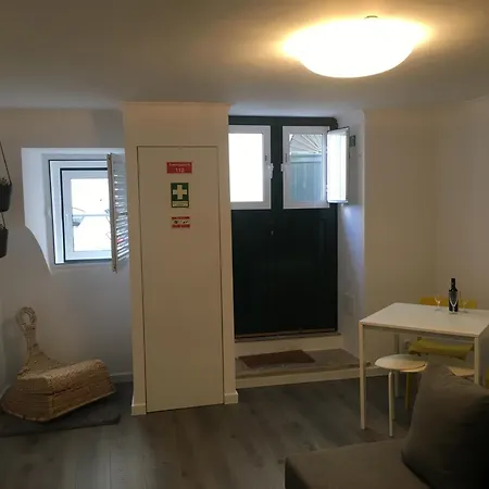 Alfama Right Point Apartment