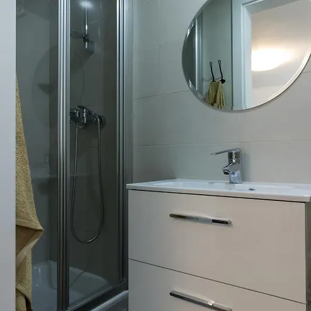 Alfama Right Point * Lisbona