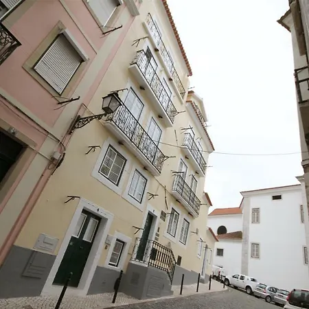 Alfama Right Point شقة