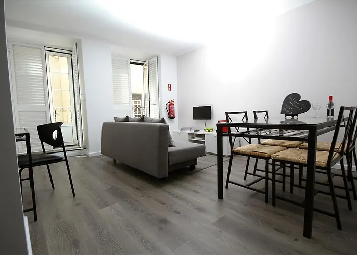 Alfama Right Point Lisboa